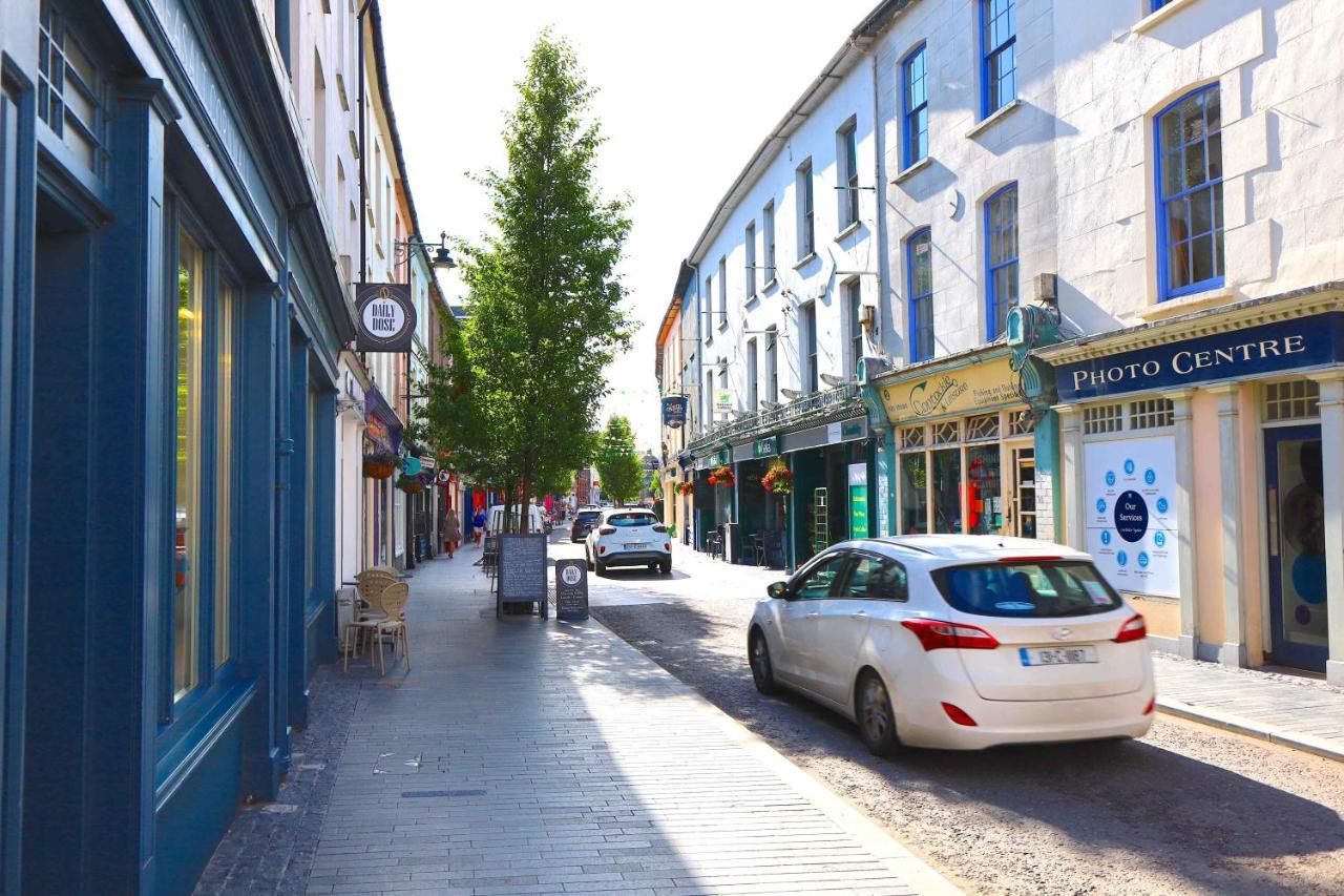 Long Quay Apartments, Clonakilty Extérieur photo